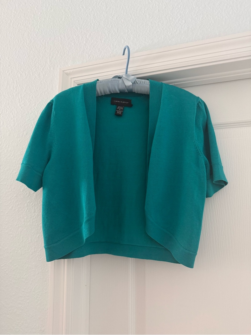 Cable and Gauge sweater/shrug, M